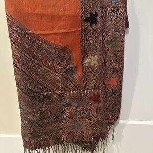 Vintage Paisley Patterned Shawl